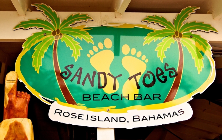 sandy toes beach bar